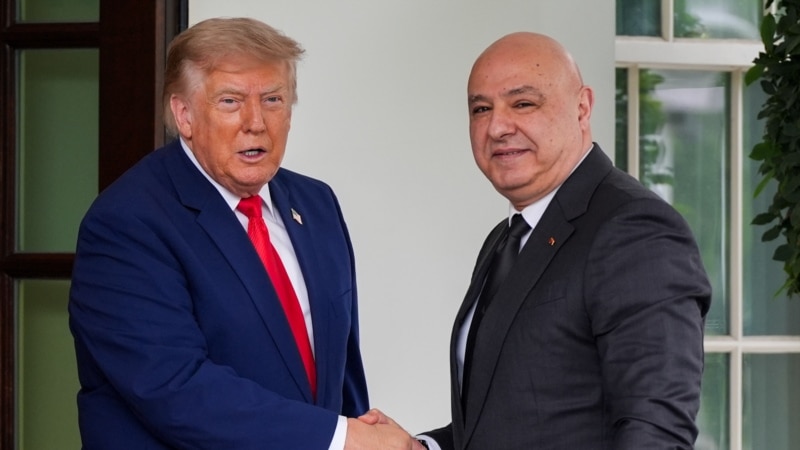 سەرۆک ترامپ لە کۆشکی سپی میوانداری سەرۆکی لوبنانی کرد