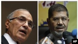 Mohammed Morsi dari kelompok Ikhwanul Muslimin (kanan) mengklaim kemenangan dalam pilpres putaran kedua melawan mantan PM Ahmed Shafiq (foto: dok).