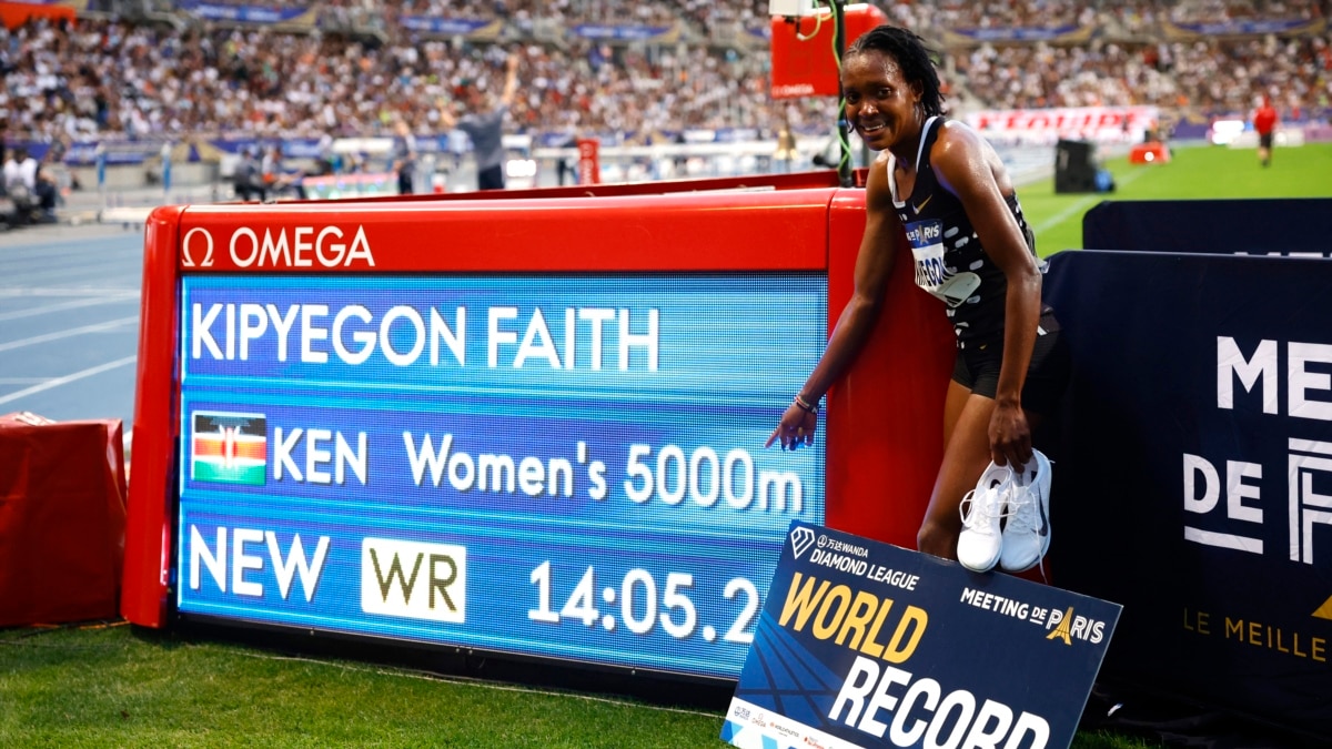 Kenya's Kipyegon Sets New World Record