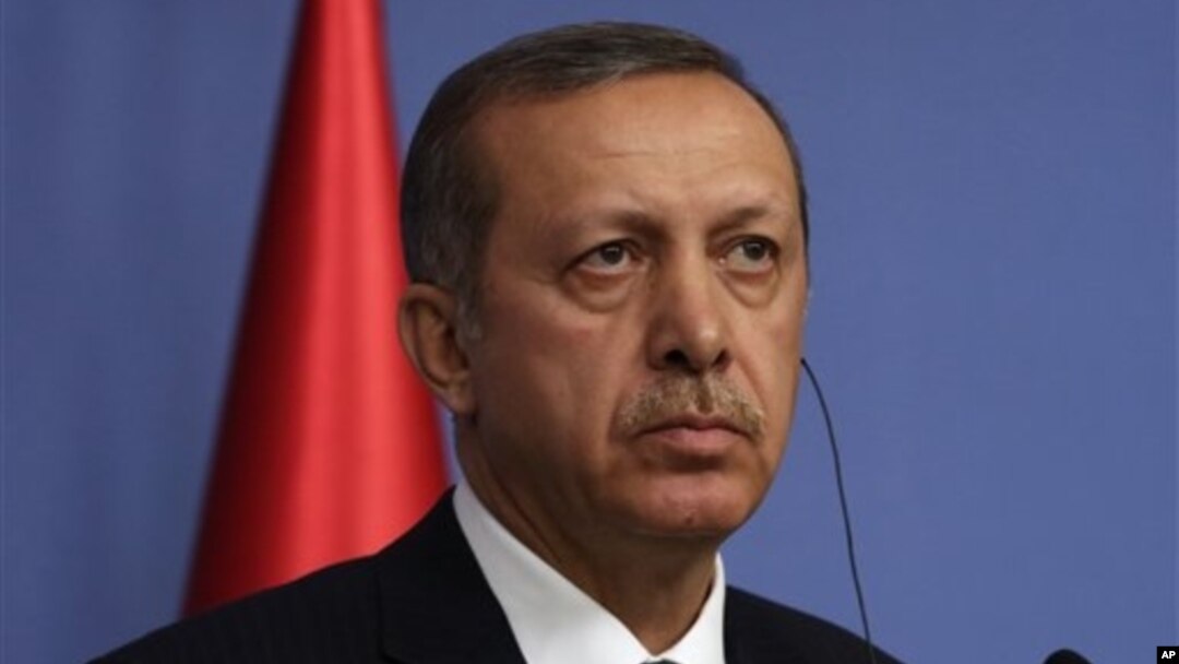 Turkey's Prime Minister Recep Tayyip Erdogan addresses news conference, Ankara, Dec. 18, 2013.