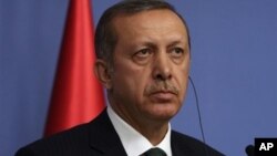 PM Erdogan mengecam penyelidikan korupsi yang dianggapnya bagian dari “operasi kotor” terhadap pemerintahannya (foto: dok). 