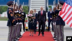 Джил Байден прибула до Словаччини на тлі повномасштабної війни РФ проти України. 