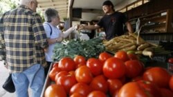 Scientists have made a genetic map of the tomato.