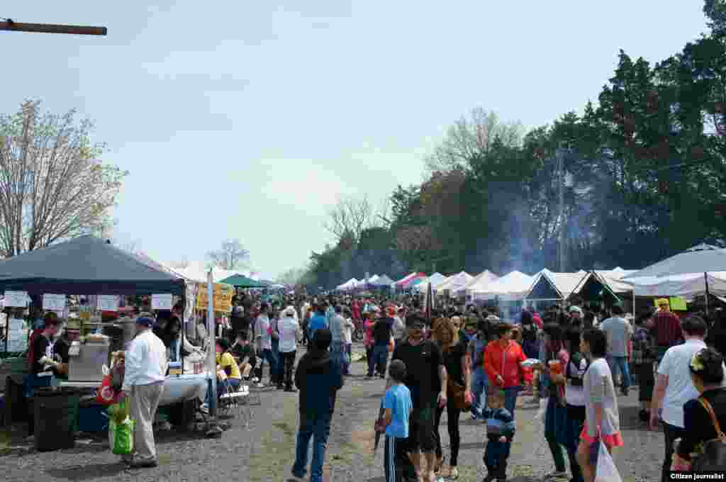 Festival Tents at Wat Lao Buddhavong, Va