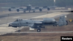 Pesawat jet AS, A-10 Thunderbolt mendarat di pangkalan udara Incirlik di kota Adana, Turki (foto: dok). 