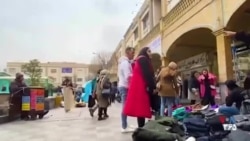 اقتصاد ايران در تله دلار ؛ زندگی مرم پس از خیزش و اعتصاب
