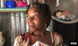 This quake survivor says there are no bathrooms, so residents have to improvise. (Matiado Vilme/VOA Creole)