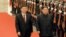 中国国家主席习近平在北京人民大会堂的欢迎仪式上同朝鲜国务委员会委员长金正恩检阅礼兵。(朝鲜官媒朝中社发布 2018年3月28日 )。