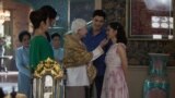 Film "Crazy Rich Asians" tampilkan para bintang terkenal asal Asia (Dok: Warner Bros.)