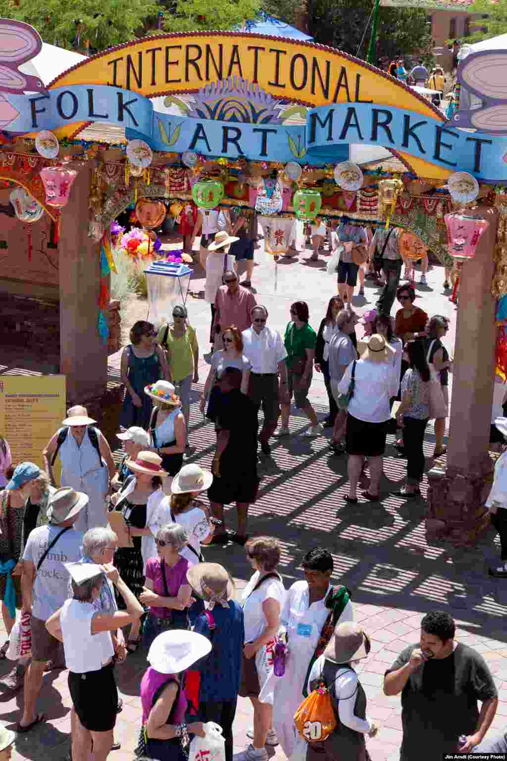 Santa Fe festivali hunarmandni qo&#39;llab-quvvatlaydi, ustalar bir-biridan hunar o&#39;rganadi.