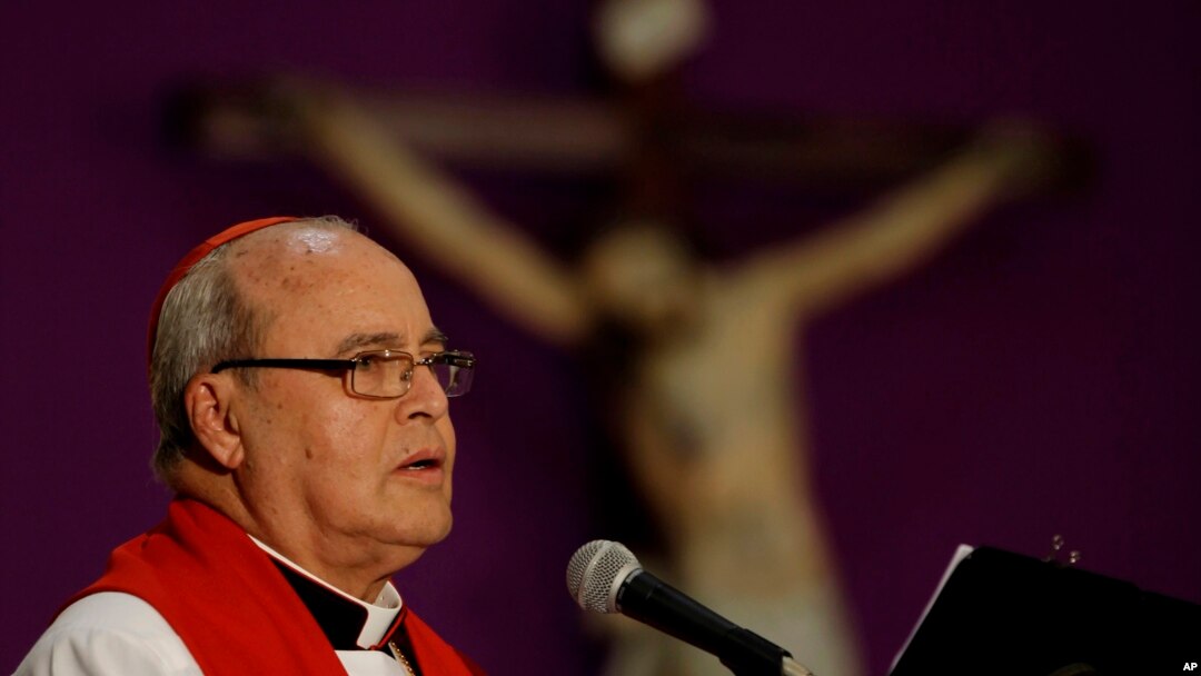 El cardenal Ortega, que asumió el arzobispado de la capital cubana en 1981, recibió tres visitas papales a Cuba y supervisó el descongelamiento de relaciones entre EE.UU. y el gobierno de La Habana.