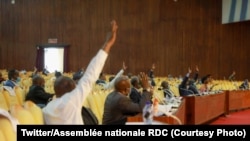 Bakeli mibeko na Assemblée nationale, Kinshasa, RDC, 22 mai 2020. (Twitter/Assemblée nationale RDC)