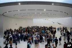 Apple'ın etkinliği şirketin merkezinin bulunduğu California eyaletinin Cupertino kentinde düzenlendi.