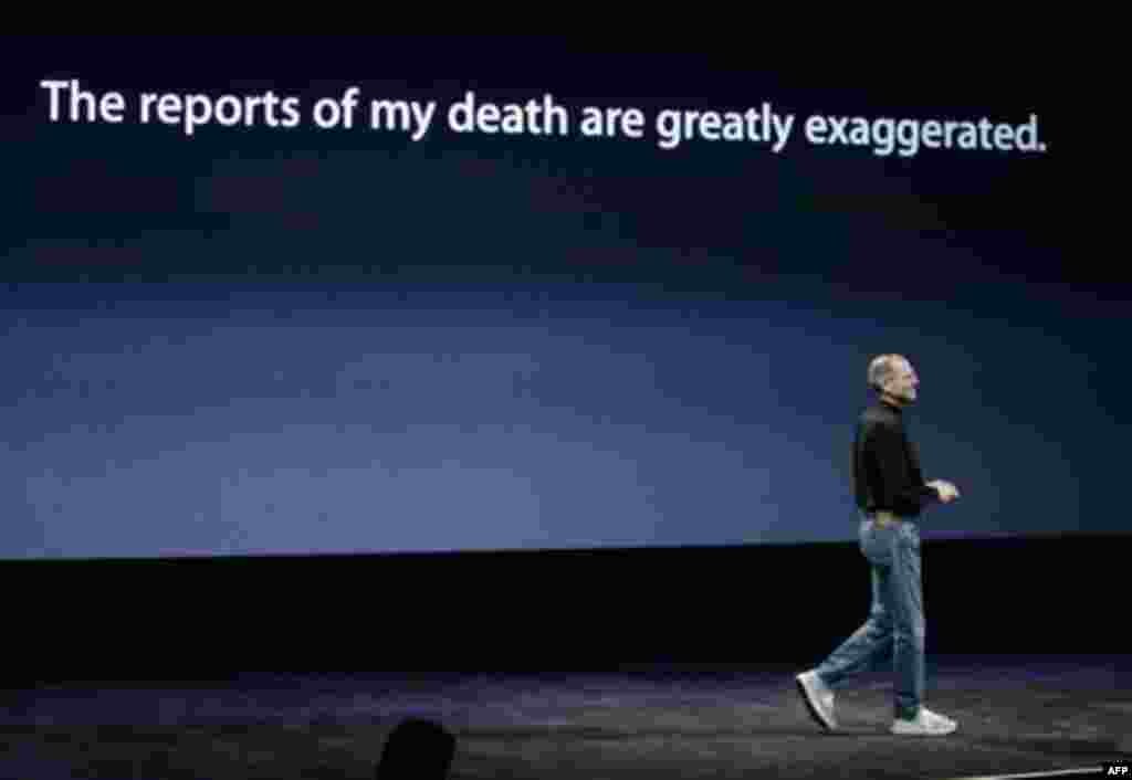 FILE - In this Sept. 9, 2008 file photo, Apple CEO Steve Jobs smiles during a presentation in San Francisco as he talks about his health. A Memphis, Tenn., hospital is confirming that Apple founder Steve Jobs received a liver transplant and that he has an