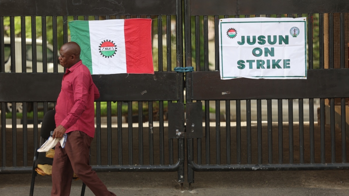 Nigerian workers' unions strike over minimum wage review