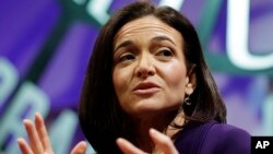 Kepala pelaksana operasi (COO) Facebook, Sheryl Sandberg 