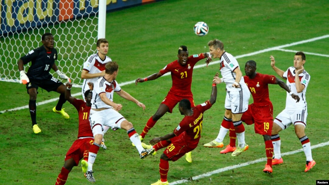 Đội Đức hòa 2-2 với đội Ghana trong một trận đấu đầy kịch tính ở bảng G tại sân vận động Castelao ở Fortaleza.