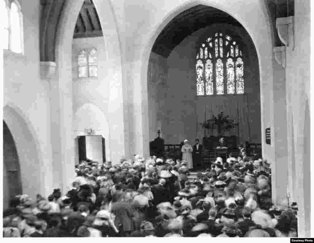 Abdu'l Baha speaking at Plymouth Congregational Church, Chicago, May 5, 1912.