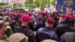 Ուկրաինայի դատարանը քննարկում է ռուսամետ պատգամավոր Վիկտոր Մեդվեդչուկի հնարավոր կալանավորման հարցը