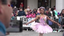 VOA Trending Topic Pesta Parade Thanksgiving di Silver Spring, Maryland