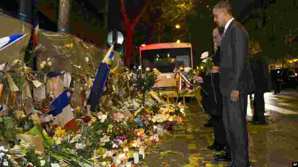 ምብጻሕ ፕረዝደንት ባራክ ኦባማን ፕረዝደንት ፈረንሳ ፍራንስዋ ኦላንደን አብ ቦታ መጥቃዕቲ ፓሪስ