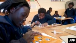 Elèves en classe au Sacred Heart College, Johannesburg, Afrique du sud.