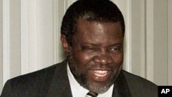  Hage Geingob