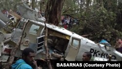 Pesawat perintis yang jatuh di Oksibil, Pegunungan Bintang, Papua, hari Sabtu (11/8).