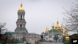 រូបឯកសារ៖ ព្រះវិហារ Kyiv-Pechersk Lavra ទី​បរិសុទ្ធ​នៃ​គ្រិស្តសាសនិក​ Eastern Orthodox ក្នុង​ទីក្រុងកៀវប្រទេស​អ៊ុយក្រែន​កាលពីថ្ងៃទី​២៣ មីនា ឆ្នាំ២០២៣។