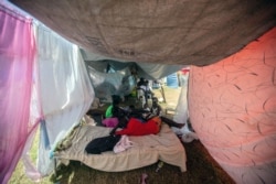 Campamento donde permanecen personas que perdieron su hogar durante el terremoto del 14 de agosto en Les Cayes, Haití. [Fotografía del 23 de agosto de 2021]