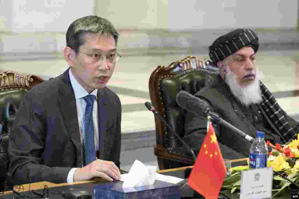  طالبانو او چینايي دیپلوماټانو په کابل کې د افغانستان او چین ترمنځ د دیپلوماتیکو اړیکو د ۷۰مې کلیزې نمانځنه وکړه. &nbsp; &nbsp; &nbsp; &nbsp; 