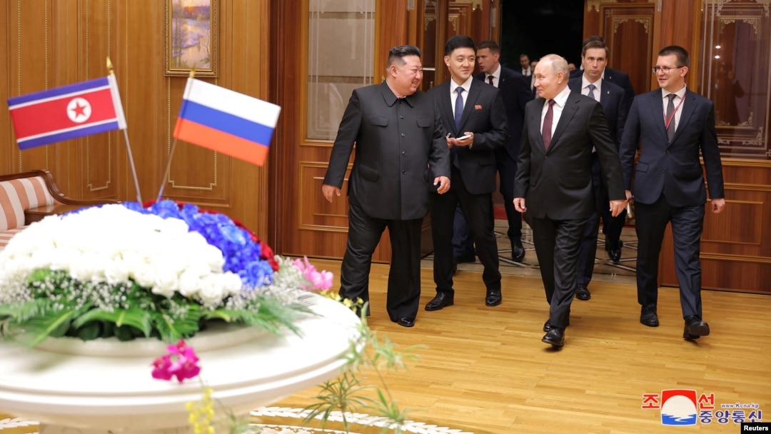 Путин одлучи да потпише сеопфатен договор за стратешко партнерство со севернокорејскиот лидер Ким Џонг Ун за време на неговата дводневна посета, јави руската новинска агенција ТАСС