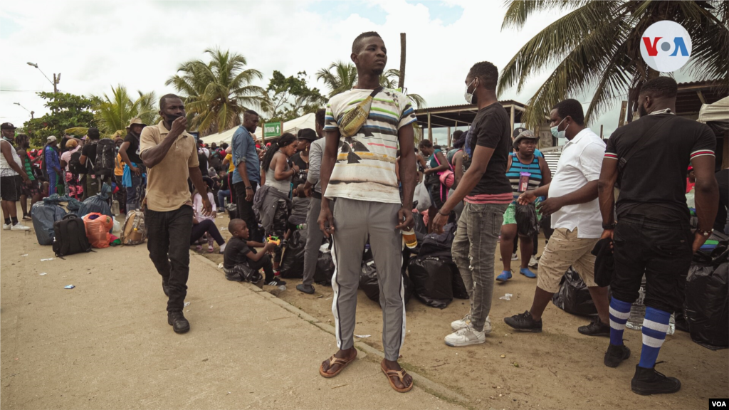 En Capurgan&#225;, los migrantes finalizan la ruta del Golfo de Urab&#225; en Colombia y se internan en la peligrosa Selva del Tap&#243;n del Dari&#233;n, donde se reportan violaciones, asesinatos y torturas por parte de grupos ilegales que controlan la regi&#243;n.