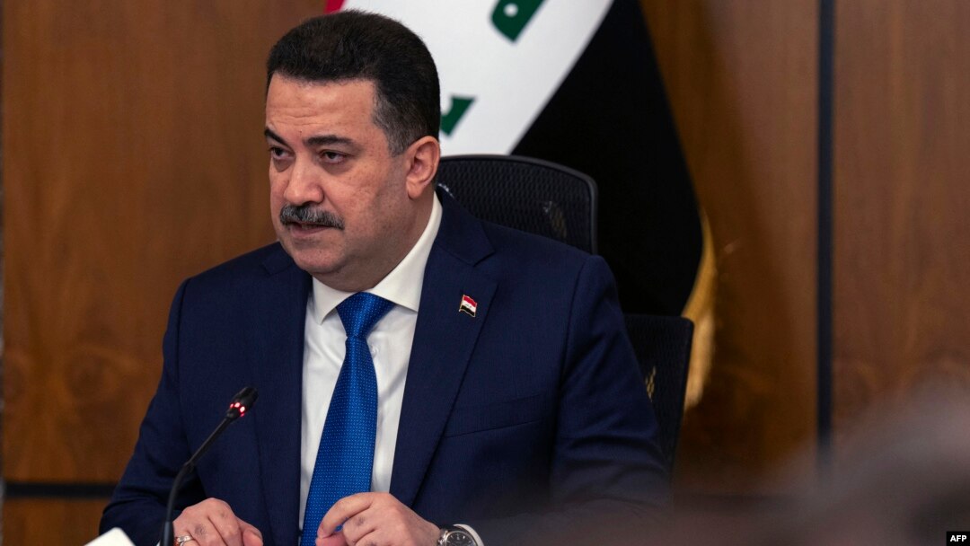 Perdana Menteri Irak Mohamed Shia al-Sudani mengecam serangan AS, dan menyatakan masa berkabung resmi bagi warga Irak yang tewas dalam serangan. 