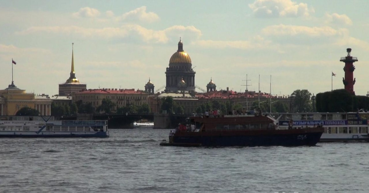 Qolda Nokia xoroz Rus ayol hukmronligi porno