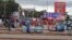 Vendors back to business in Harare to resume operations after the relaxation of a lockdown to contain coronavirus in Zimbabwe, March 2, 2021. (Columbus Mavhunga/VOA)