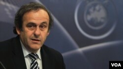 Presiden UEFA Michel Platini memimpin dewan strategi UEFA untuk mendesak Uni Eropa mengesahkan UU agar bandar-bandar taruhan membagi keuntungan dengan badan sepak bola Eropa ini.