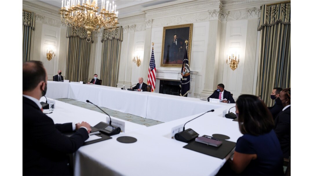 El presidente Joe Biden preside una reunión con líderes de la comunidad cubano-estadounidense en la Casa Blanca, el 30 de julio de 2021.