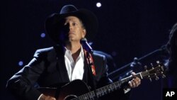 George Strait ha iniciado su gira artística de despedida.