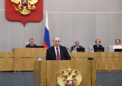 2020년 3월 10일 의회에 나와 개헌에 대한 생각을 밝히는 블라디미르 푸틴 러시아 대통령