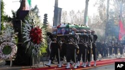 30일 이란 테헤란에서 암살 사건으로 사망한 이란의 핵 과학자 모센 파크리자데의 장례식이 진행됐다. 