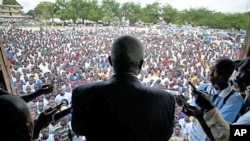 Winston Tubman s'adresse à ses partisans lors d'un rassemblement à Monrovia, le 16 octobre 2011