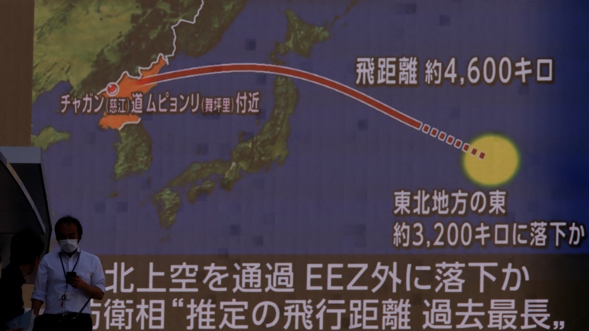 Korea Utara Tembakkan Rudal Balistik Melintasi Jepang