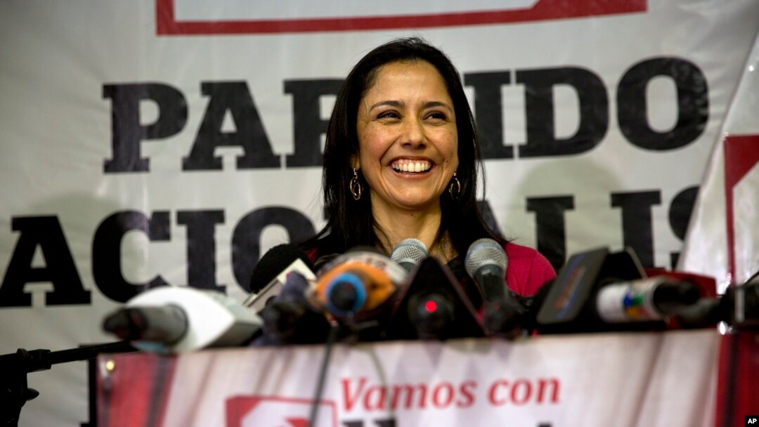 Nadine Heredia, quien tenía restringidas sus salidas del país hasta mediados del mes pasado, pero logró volar a España el miércoles, presumiblemente con autorización judicial.