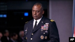 Jenderal Angkatan Darat Lloyd J. Austin III, komandan Komando Pusat AS terlihat di Pentagon, 17, 2014. (Foto: AP)