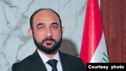 Şîrovekarê siyasî Mihemed Ne'na'