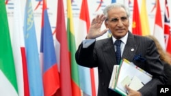 Asisten Khusus Masalah Luar Negeri untuk PM Pakistan, Syed Tariq Fatemi, menghadiri Pertemuan ke-10 Negara-negara Asia dan Eropa (ASEM) di Milan, Italia, 16 Oktober 2014. (Foto: dok).