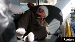 Un enfant blessé dans l'explosion à l'ambulance piégée du 27 janvier 2018, Kaboul, Afghanistan. 