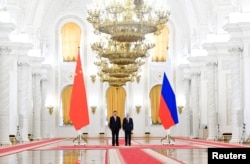 普京在克里姆林宫为习近平的到访举行欢迎仪式。（2023年3月21日）
