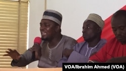 Daga Hagu zuwa Dama: Comrade Danjuma Bello Sarki, Shugaban Matasa na yakin neman zaben gwamna Yero da Bajoga a karkashin tutar jam’iyar PDP a Giwa, jahar Kaduna, da Shugaban Matasan jam’iyar PDP na Kaduna ta tsakiya: da Shugaban Matasan jam’iyar PDP na ja